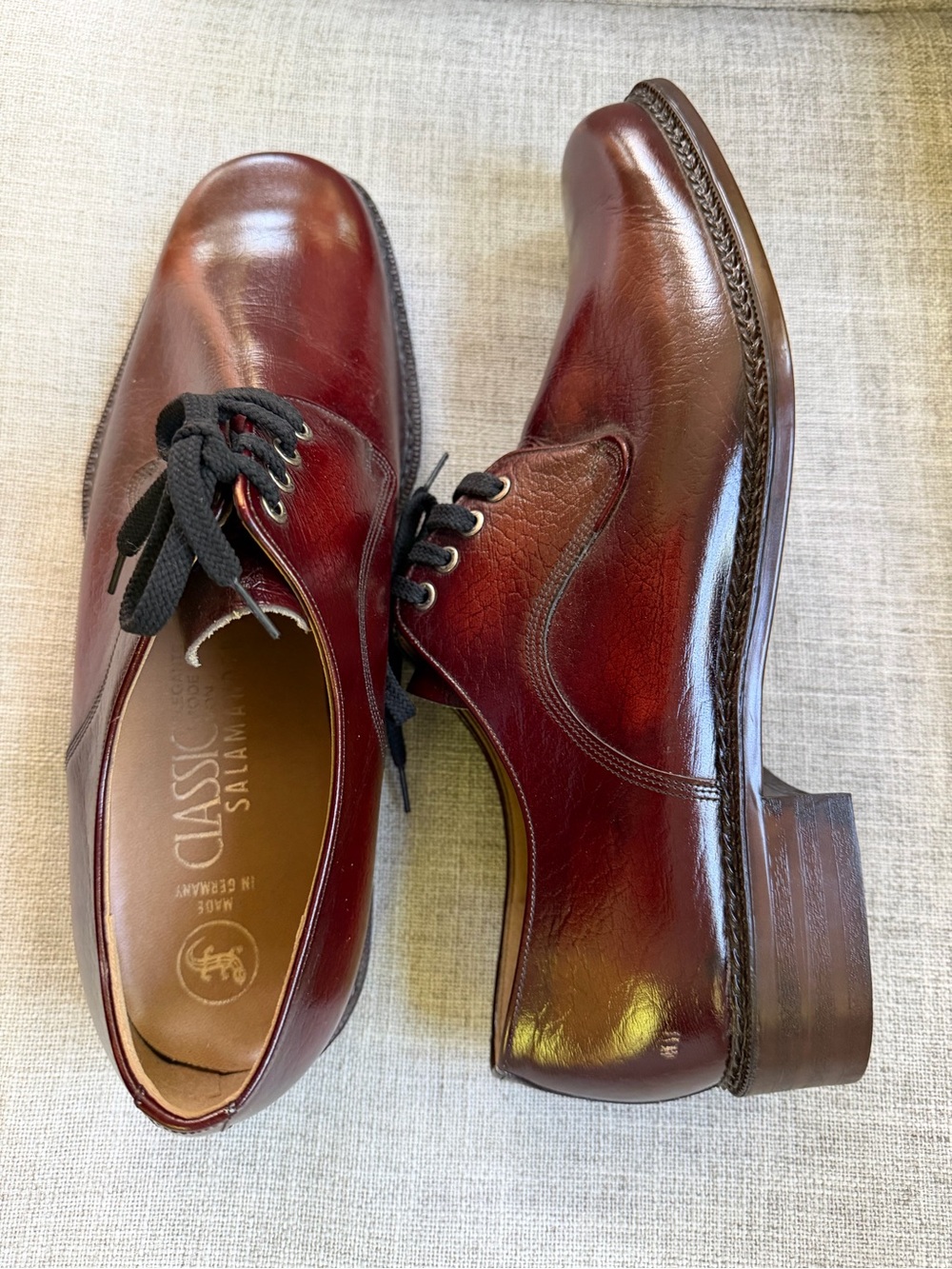 Classic Salamander Men’s 8.5F Burgundy Leather Derby Oxfords